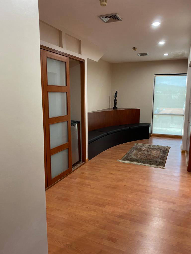 Квартира, 635 м², 48 000$ — FAKTOR